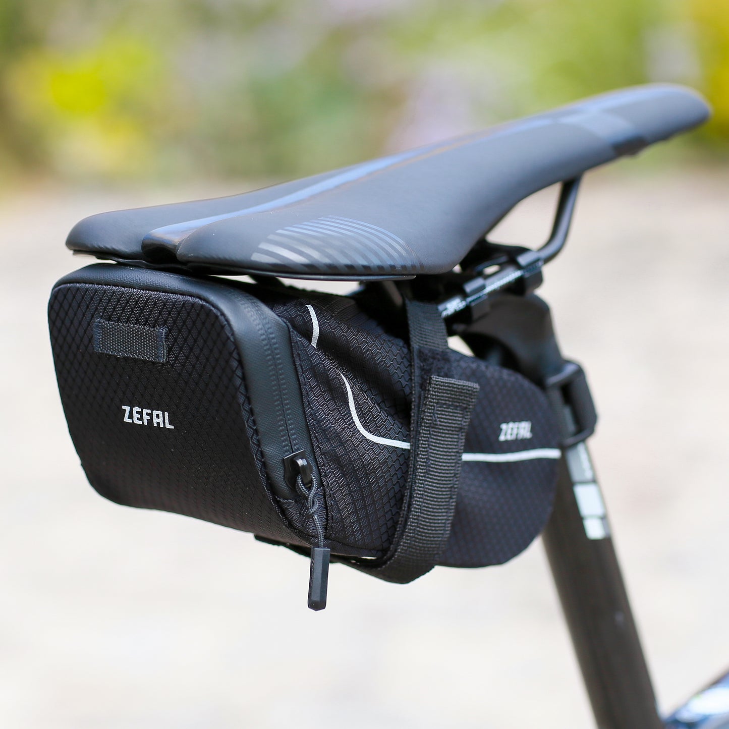 Sacoche de selle vélo Zéfal Z Light Pack M