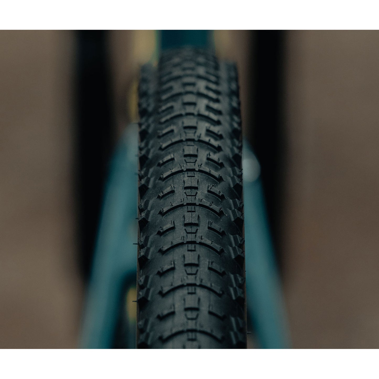 Pneu VTT 29 X 2.30 Hutchinson Skeleton Hardskin Racing Lab Noir Tubeless Ready TS (55-622) Compatible VAE