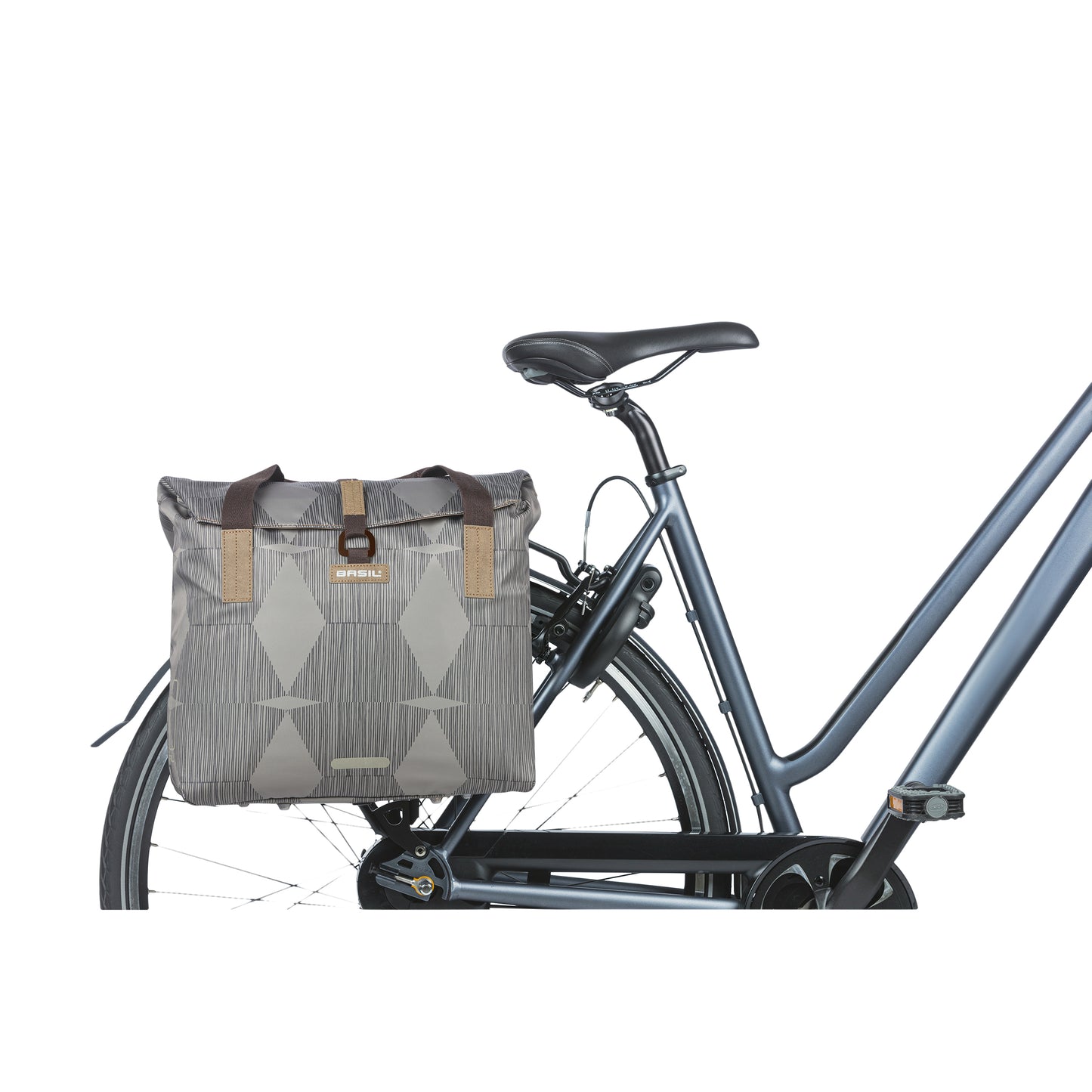 Sacoche arrière vélo latérale sac bandoulière Basil city shopper élegance taupe droit-gauche 20-26l fixation hook-on porte bagage fermeture pliante anti-pluie