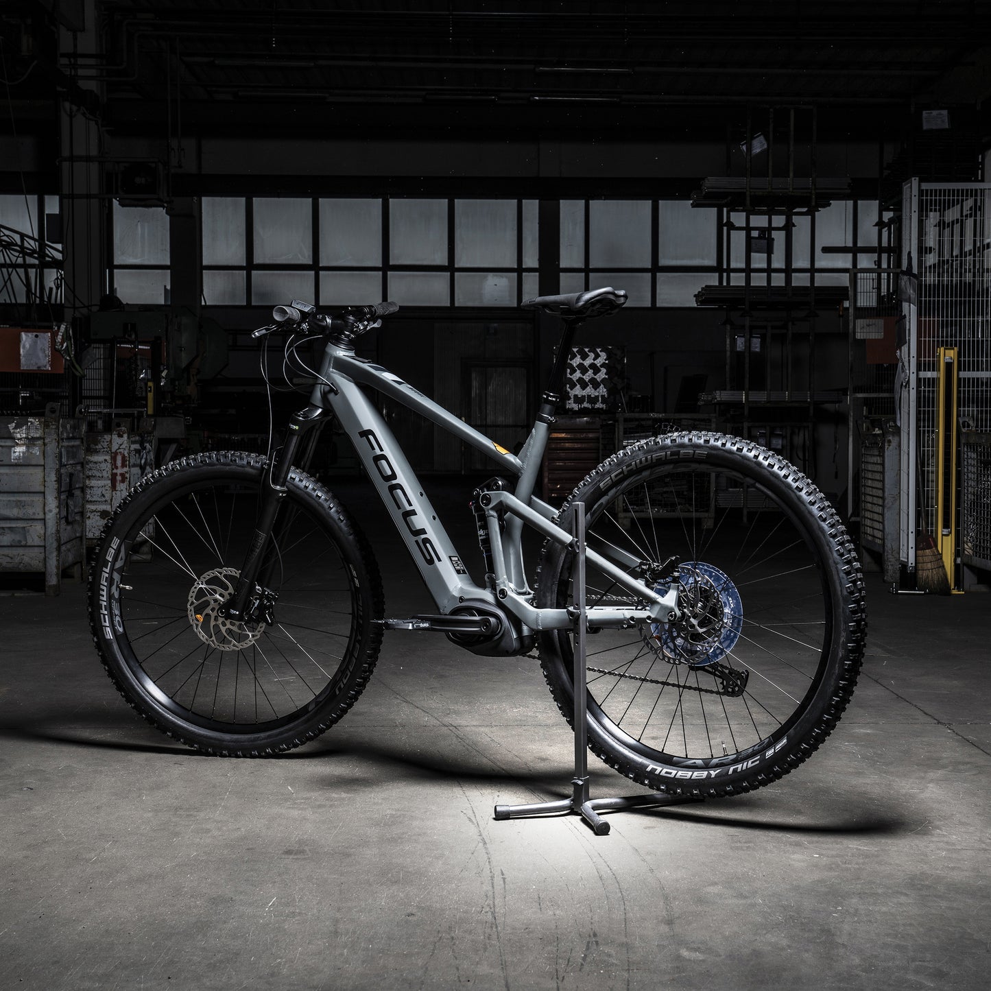 Support vélo pied Officine Parolin arrière noir