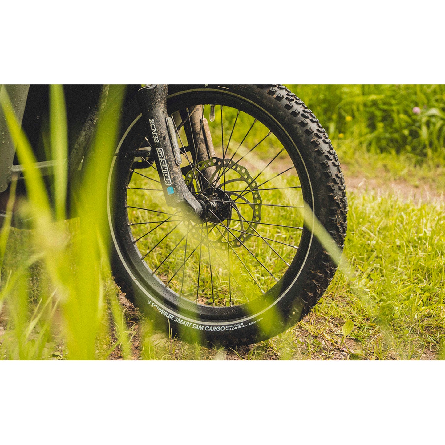 Tire Cargo 27.5 X 2.35 Schwalbe Smart Sam Black TR (60-584) Reflex Sidewall E-bike Approved e50