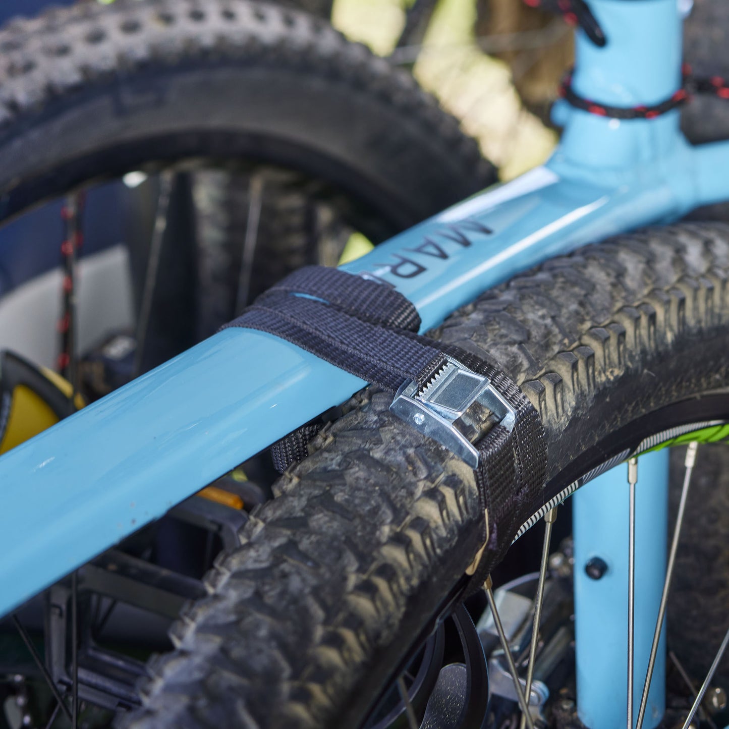 Mottez Interior 3-Bike Trunk Rack