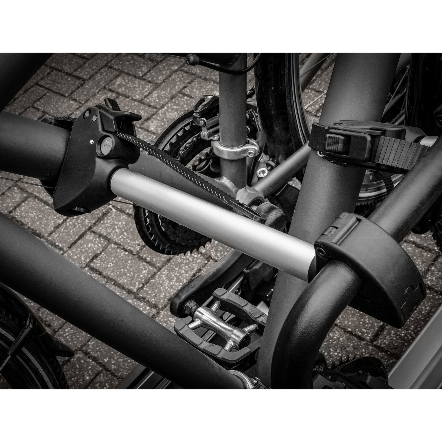 Bras fixe-cadre 32 cm antivol U porte-vélos EUFAB