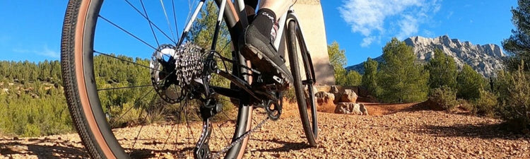 ROUES ET COMPOSANTS VÉLO