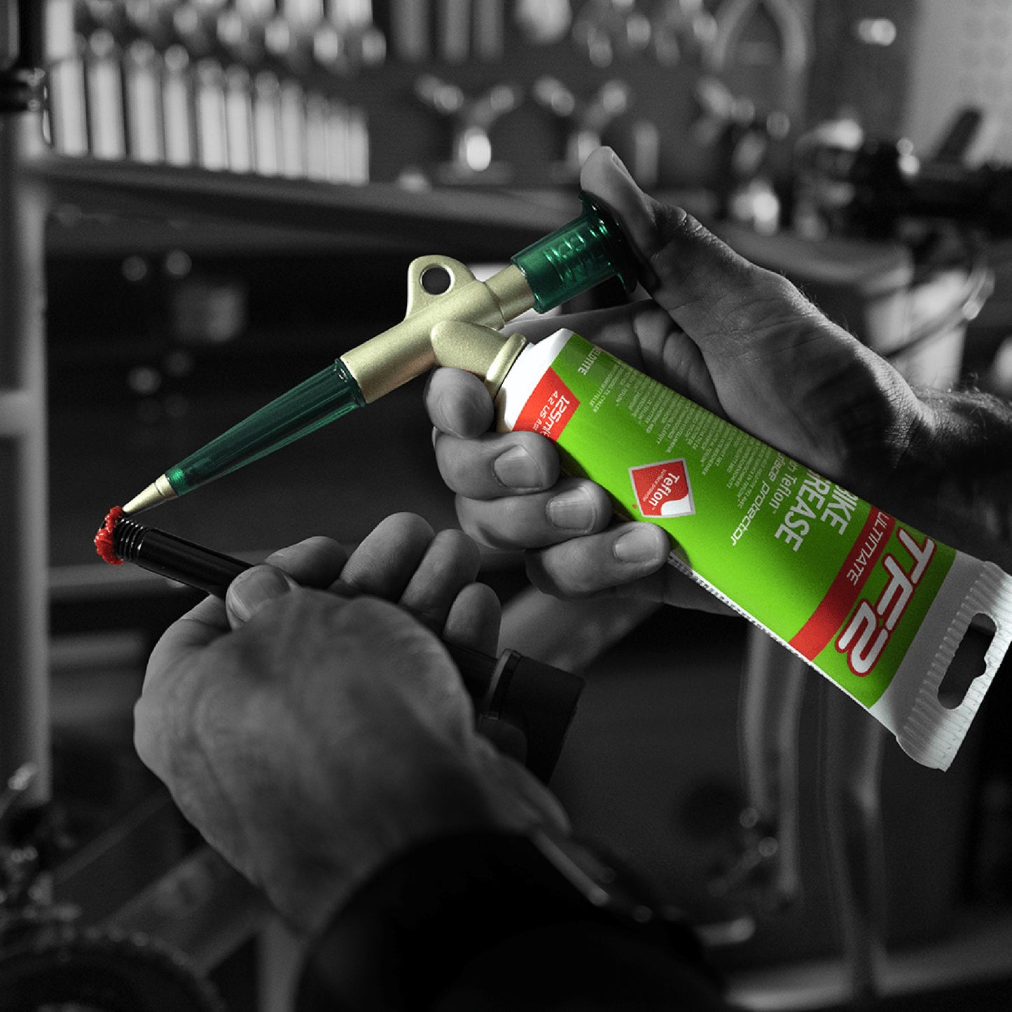 Weldtite TF2 bike grease with Teflon and grease gun (125ml tube)
