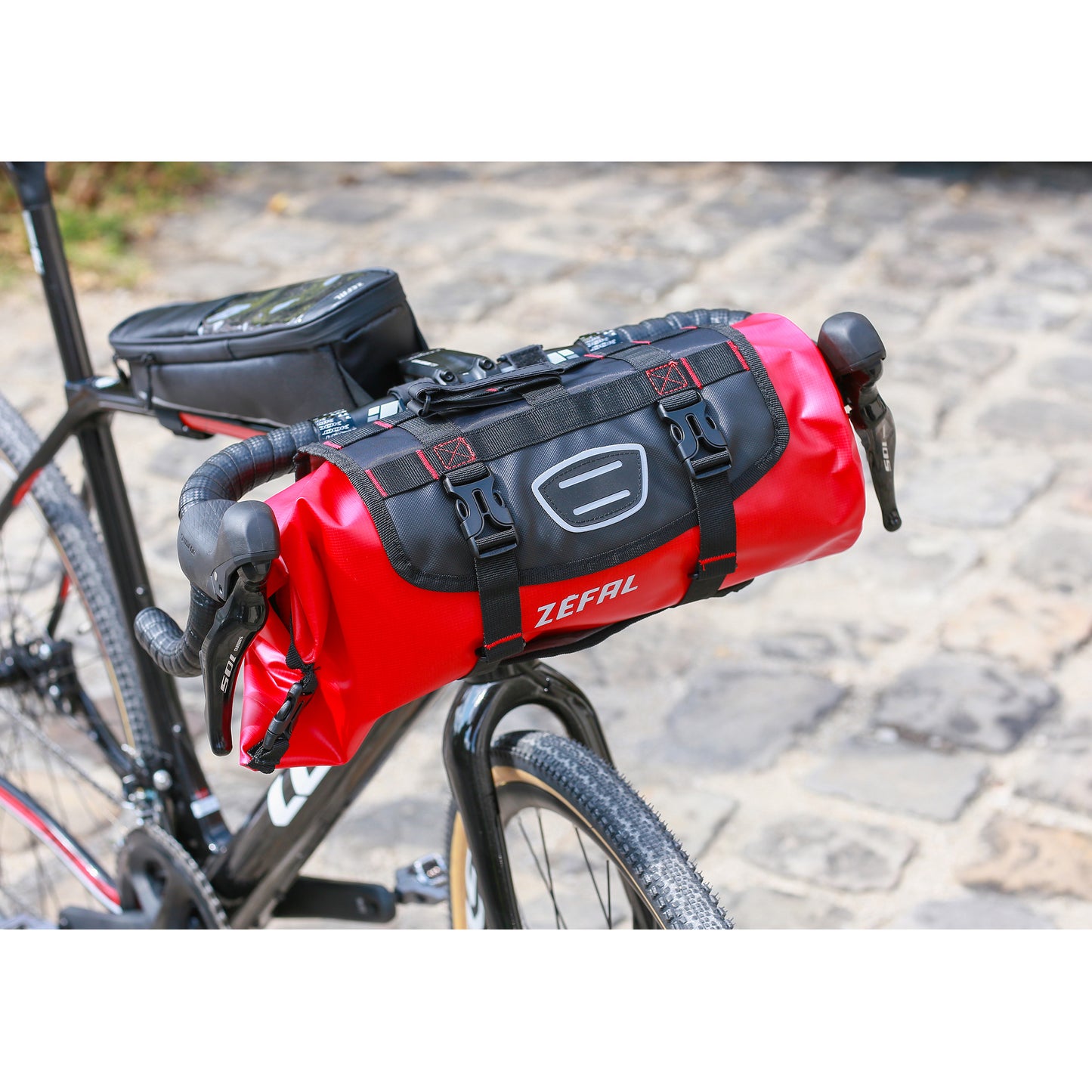 Sacoche de guidon bikepacking Zéfal Z Adventure F10