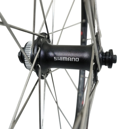 Roue VTC Velox disque blocage 700x35 ER20 avant QC400