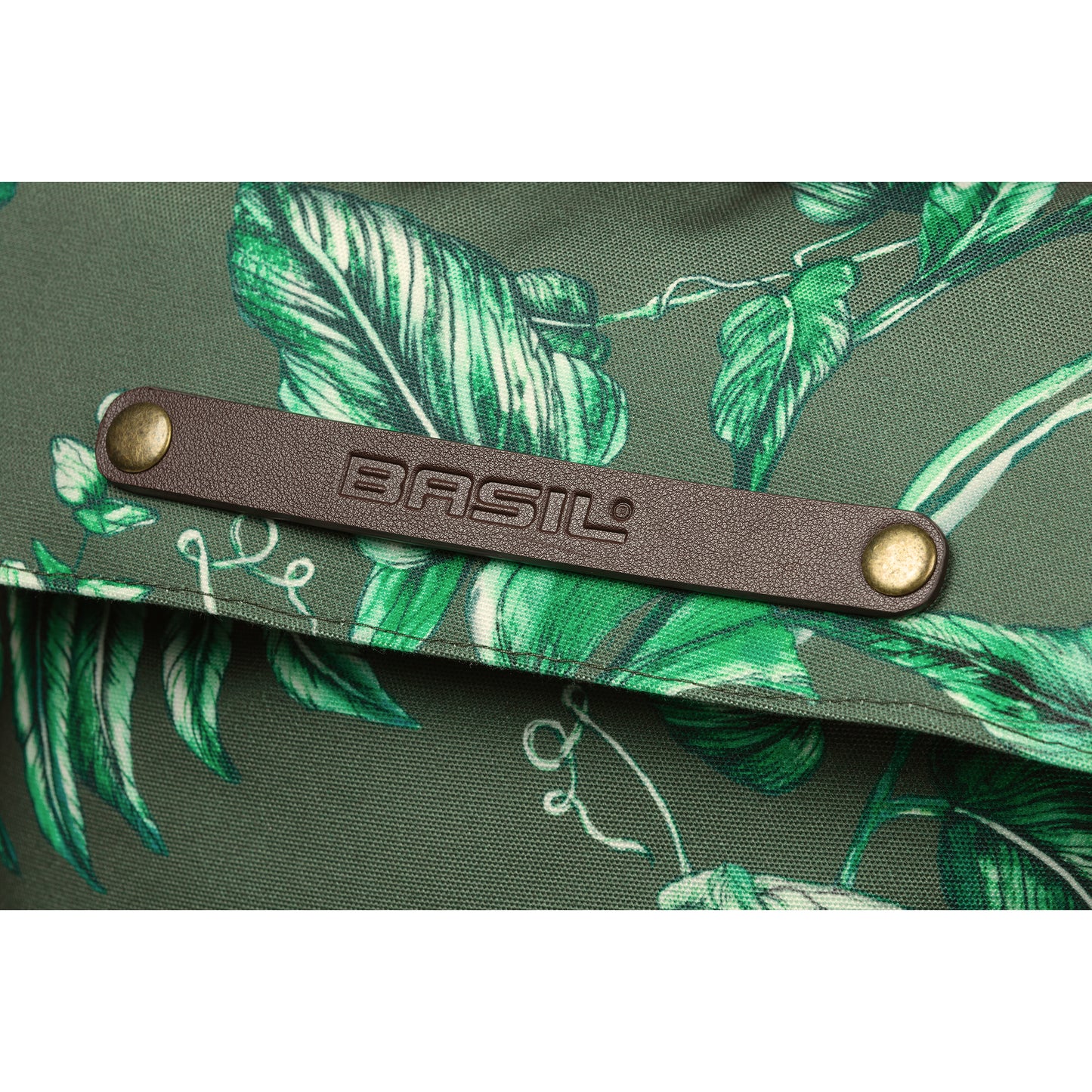 Sacoche arrière vélo latérale sac à dos Basil evergreen daypack thym poignée cuir droit-gauche 14-19l fixation hook-on porte bagage fermeture pliante anti-pluie