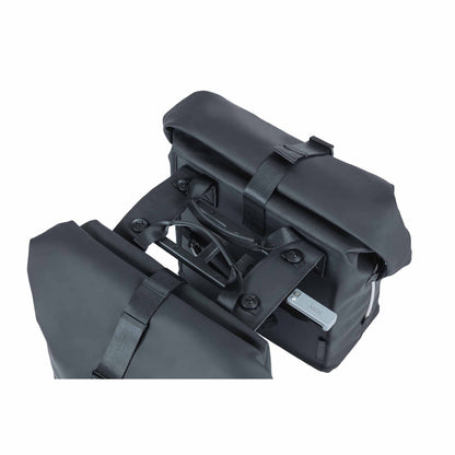 Basil Soho Double Pannier 41L Black Rack Mount MIK System 31x12x37cm with LED lighting
