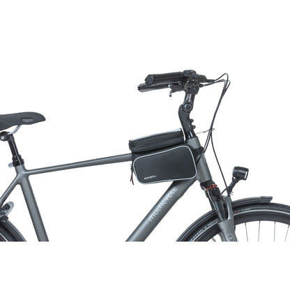 Sacoche de cadre vélo Basil design noir fixation velcro 1.5l avec 2 compartiments latéraux