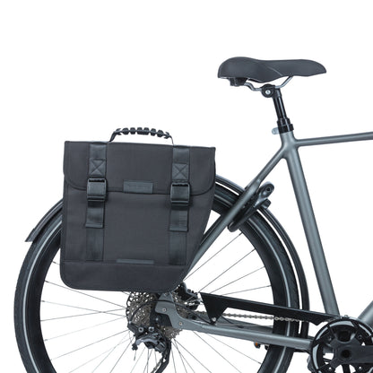 Basil Tour Single Pannier Right 14L Black Hook Fixation 34x14x34cm