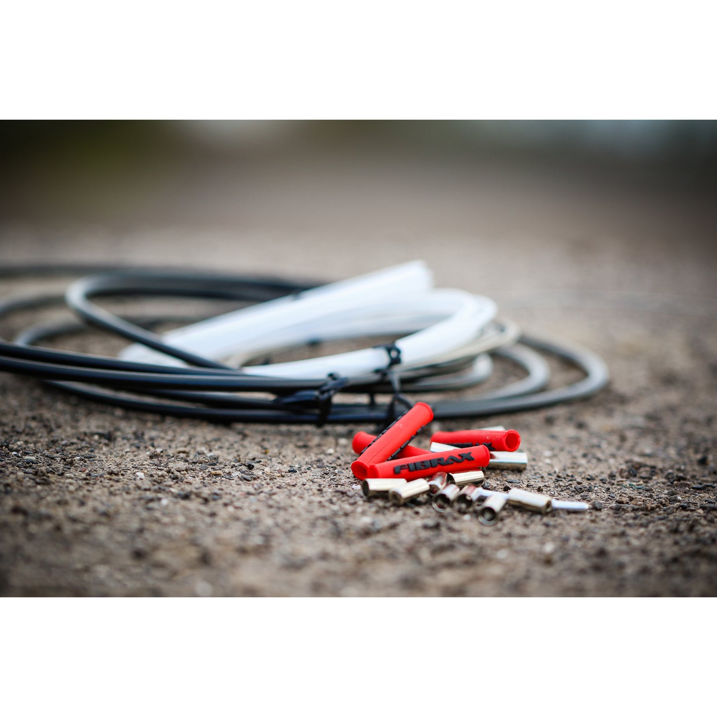 Fibrax Pro-formance sealed derailleur cable set (2 cables-2 housing kit)