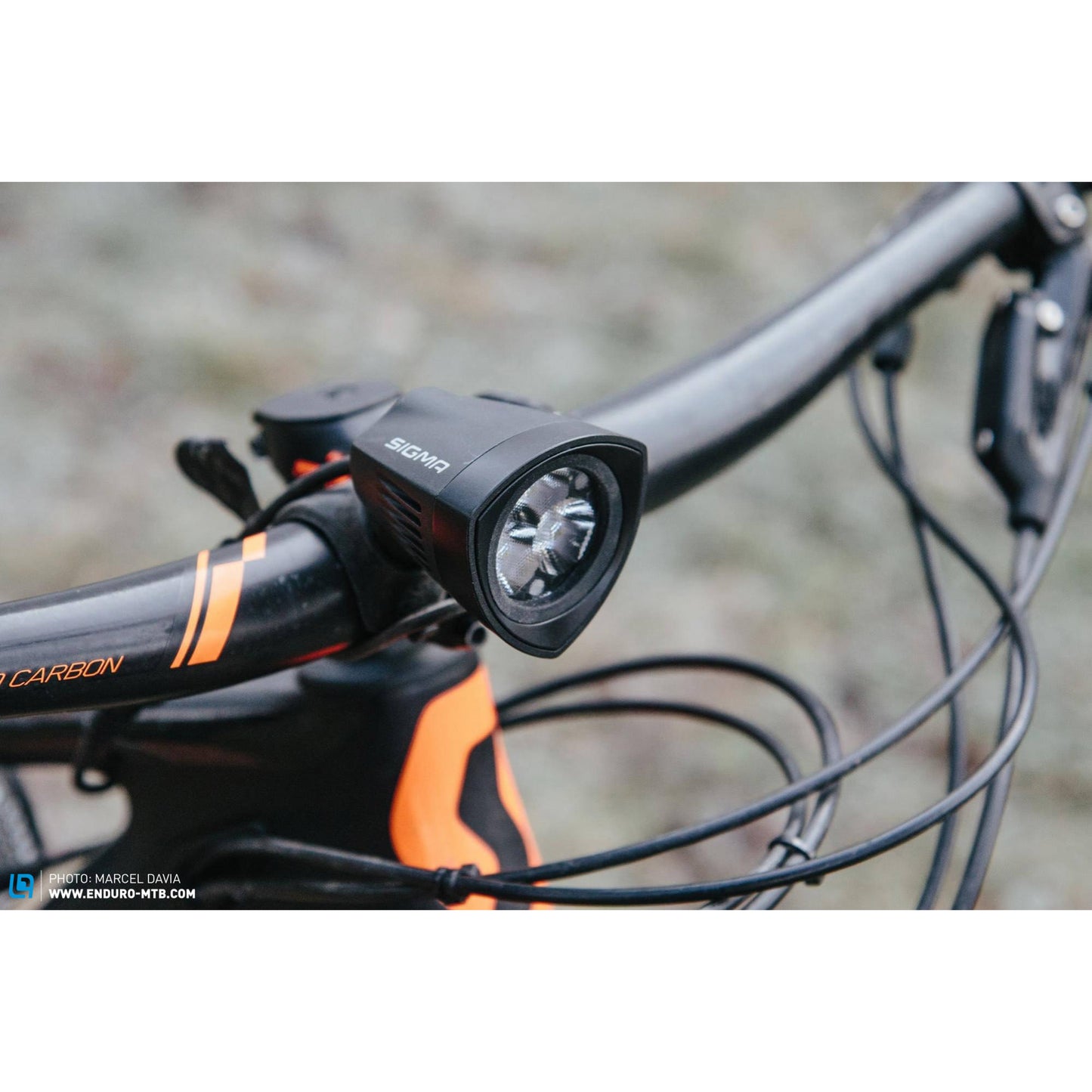 Eclairage vélo à batterie avant Sigma buster 2000 lumen visibilité 200m