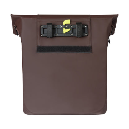 Sacoche arrière vélo latérale sac bandoulière Basil city shopper vegan marron imitation cuir droit-gauche 14-16l fixation hook-on porte bagage fermeture pliante anti-pluie avec réflechissant