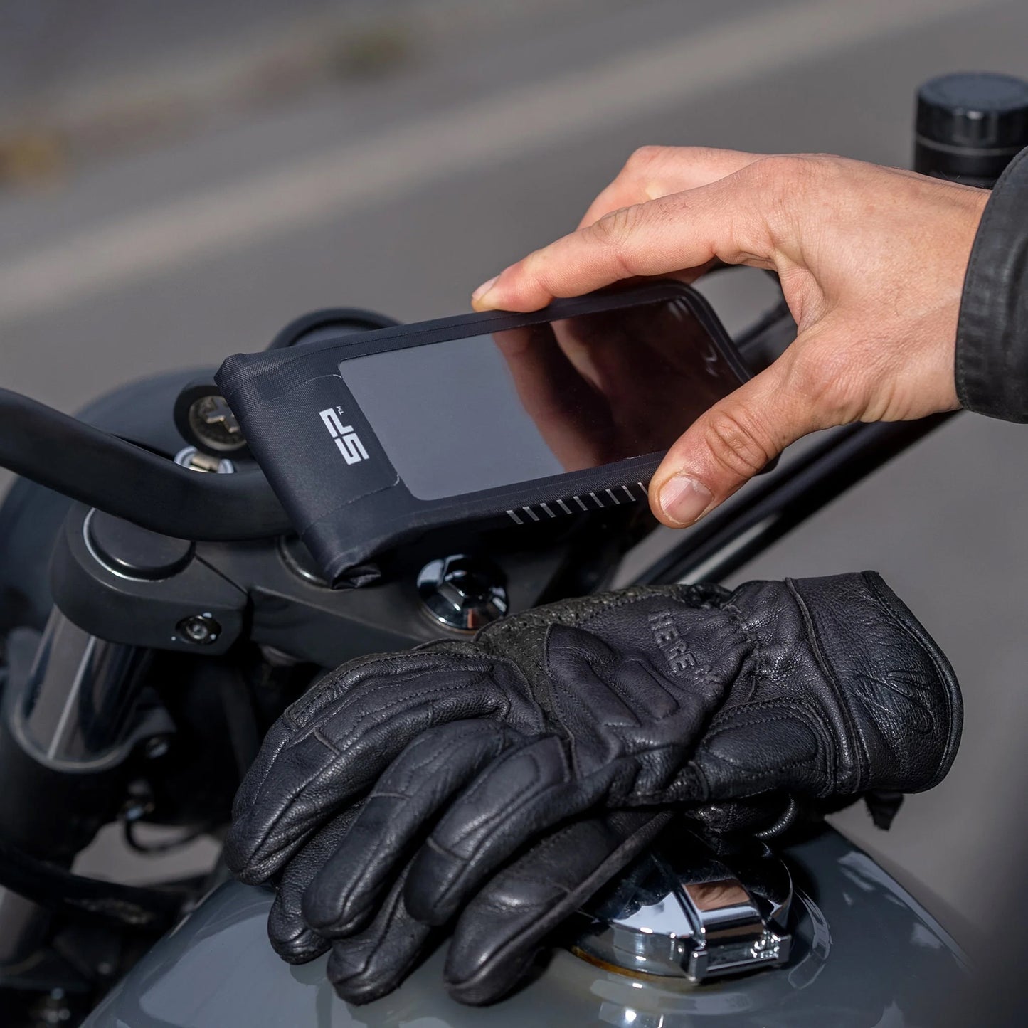 Support smartphone-téléphone vélo Sp Connect pack-kit coque universelle taille l noir spc+