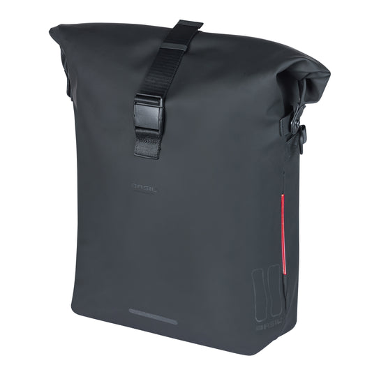 Sacoche arrière sac à dos vélo latérale Basil soho 17l noir fixation porte bagage avec système mik studs 31x16x37cm avec éclairage led