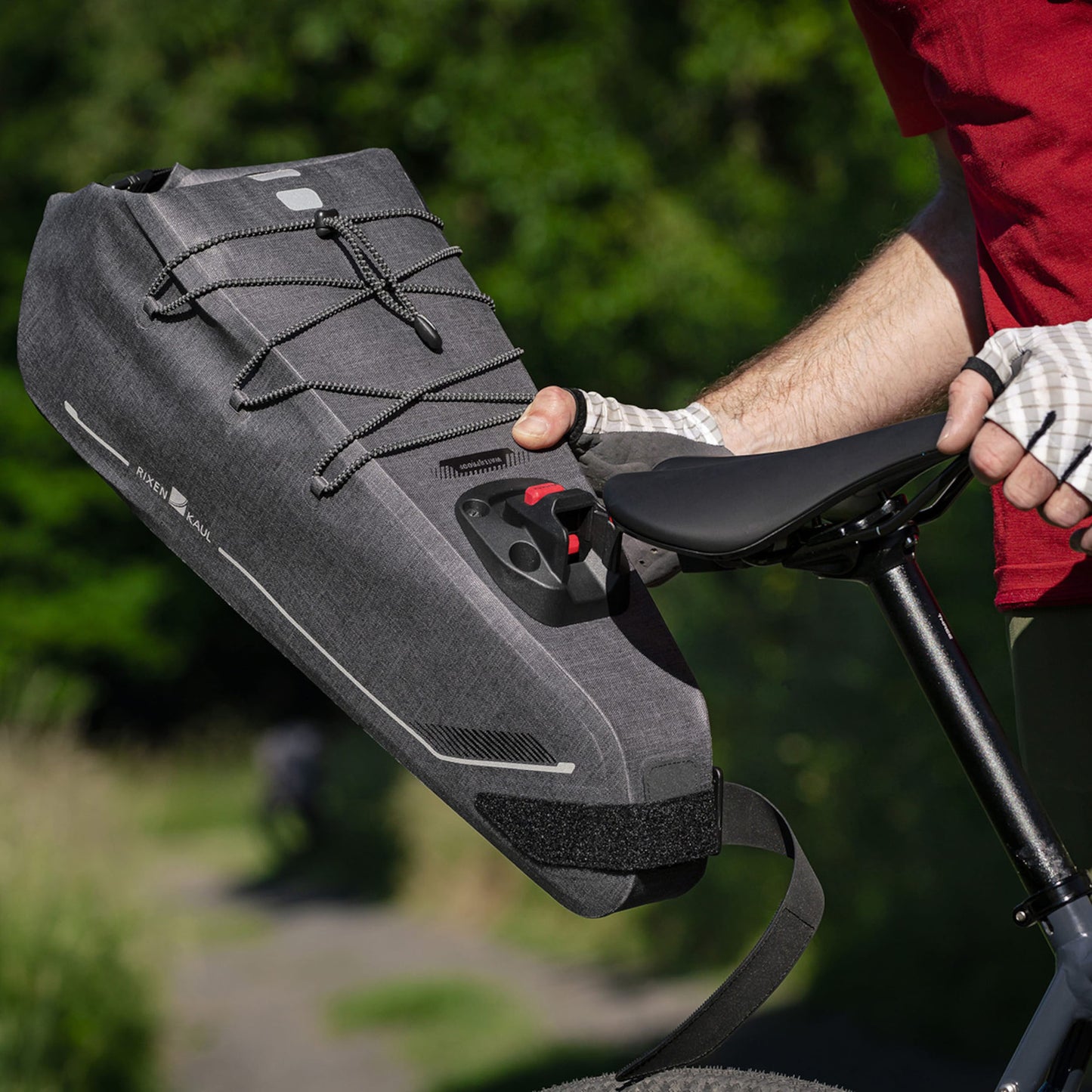 KLICKfix saddlebag adapter mounting