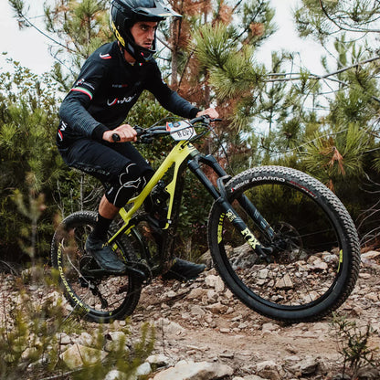 MTB Enduro Tire 29 X 2.40 Vittoria Agarro Graphene 4C Anthracite-Black Tubeless Ready TS (60-622) -All-around Terrain-