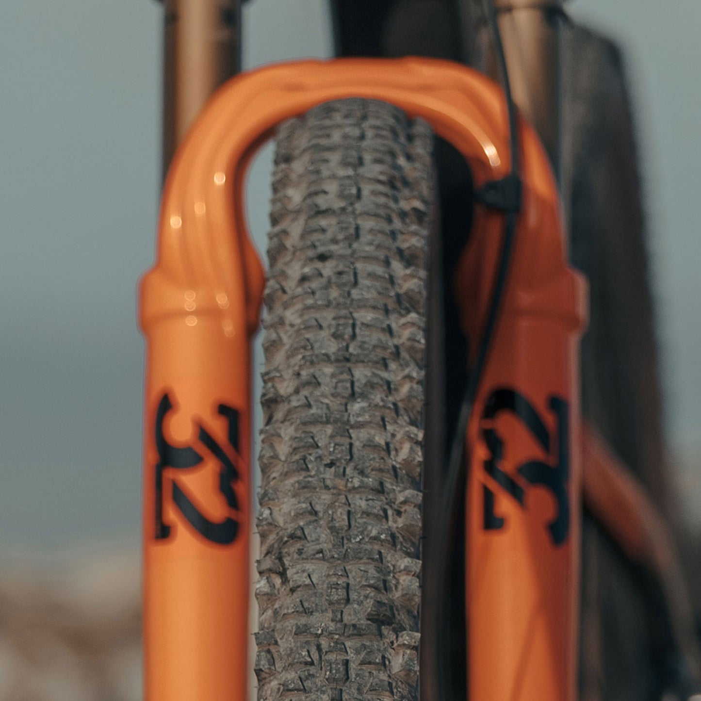 Pneu VTT 29 X 2.30 Hutchinson Kraken Sideskin Noir Tubeless Ready TS (55-622)