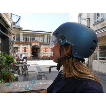Casque vélo adulte city bleu avec visière et molette de réglage