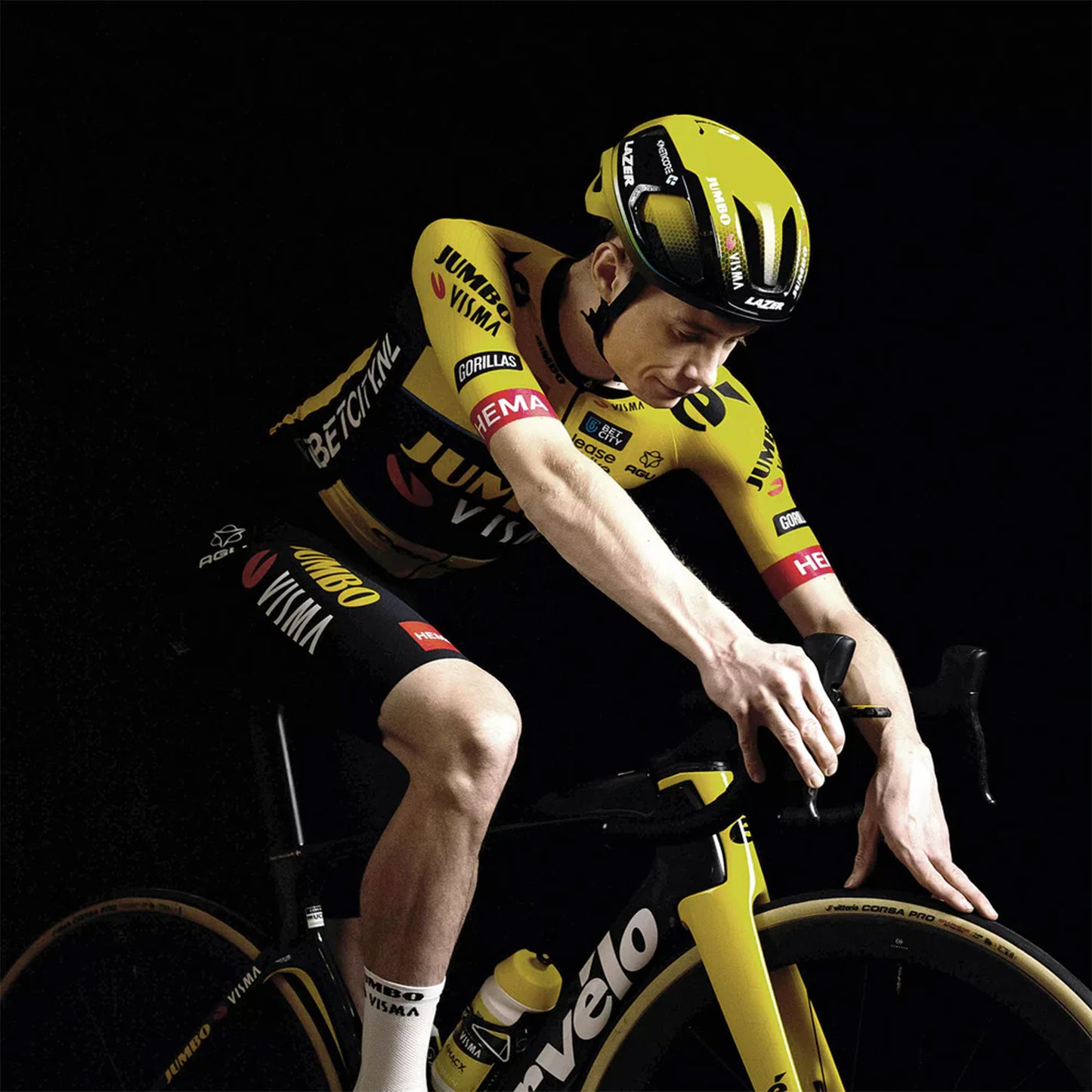 Road inner tube 700 x 28 Vittoria Corsa Pro black honey sidewall graphene silica 340g