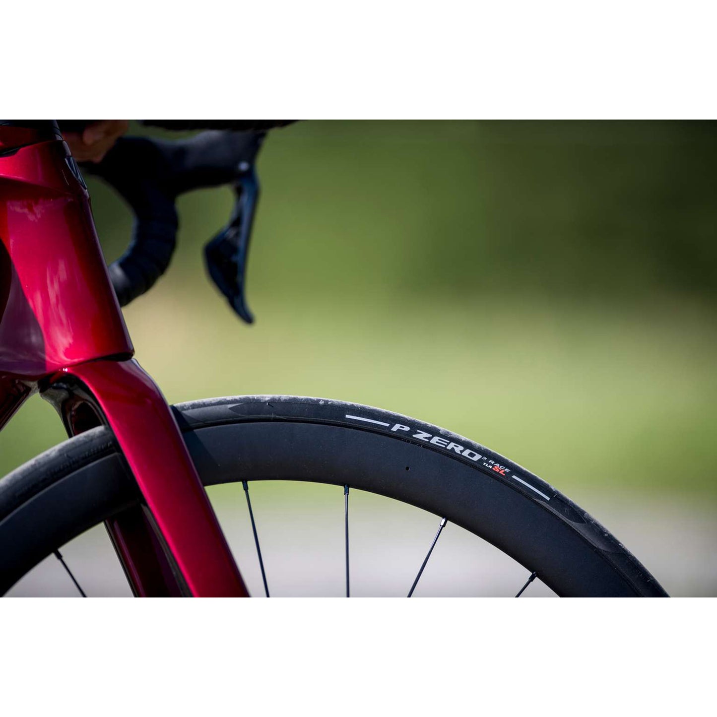 Pneu Route 700 X 28 Pirelli P Zero Race Tubeless Ready SL Noir (28-622)