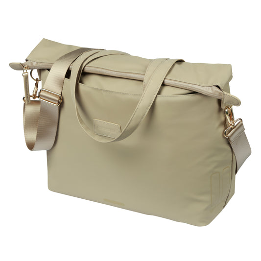 Sacoche arrière vélo latérale sac ordinateur portable Basil manhattan waterproof beige droit-gauche 12l fixation hook ON 12x38x30cm fermeture pliante anti-pluie