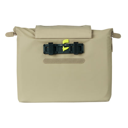 Sacoche arrière vélo latérale sac ordinateur portable Basil manhattan waterproof beige droit-gauche 12l fixation hook ON 12x38x30cm fermeture pliante anti-pluie