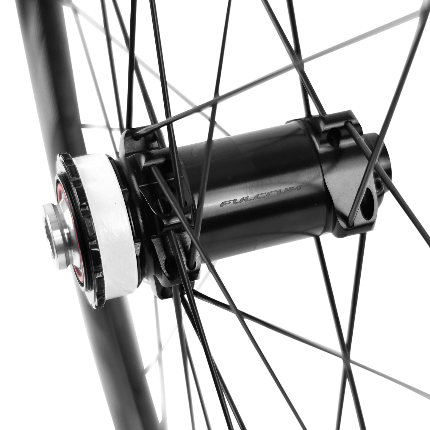 Roues PCP route 700 Fulcrum Wind 40 carbone noir centerlock cassette Shimano