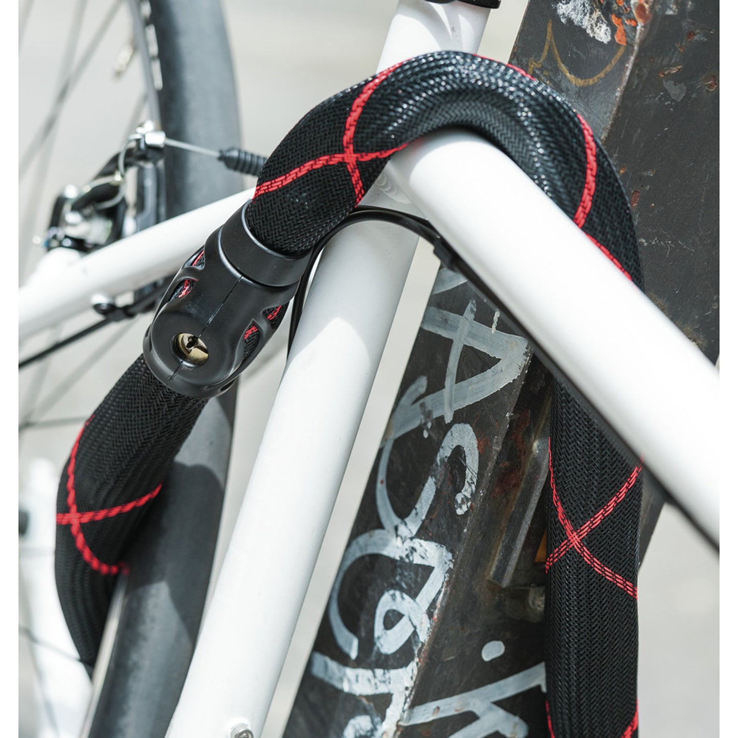 Antivol vélo chaîne à clé Abus ivy chain 9210 diam 10 mm longueur 85 cm avec serrure intégrée -niveau sécurité 13-