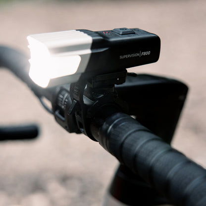 Eclairage vélo usb avant sur cintre Zéfal supervision f800 lumens noir