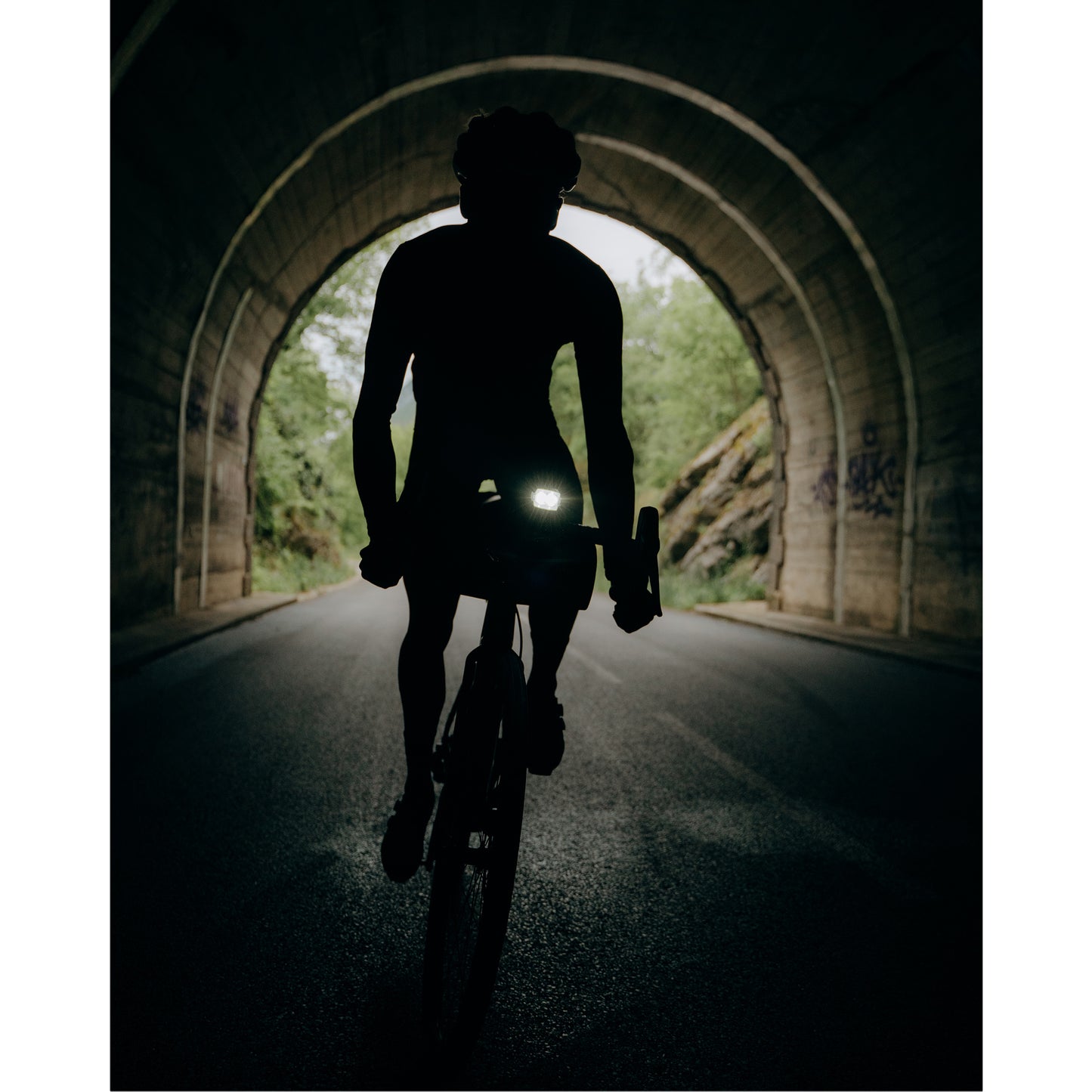 Eclairage vélo usb avant sur cintre Zéfal supervision f1500 lumens noir