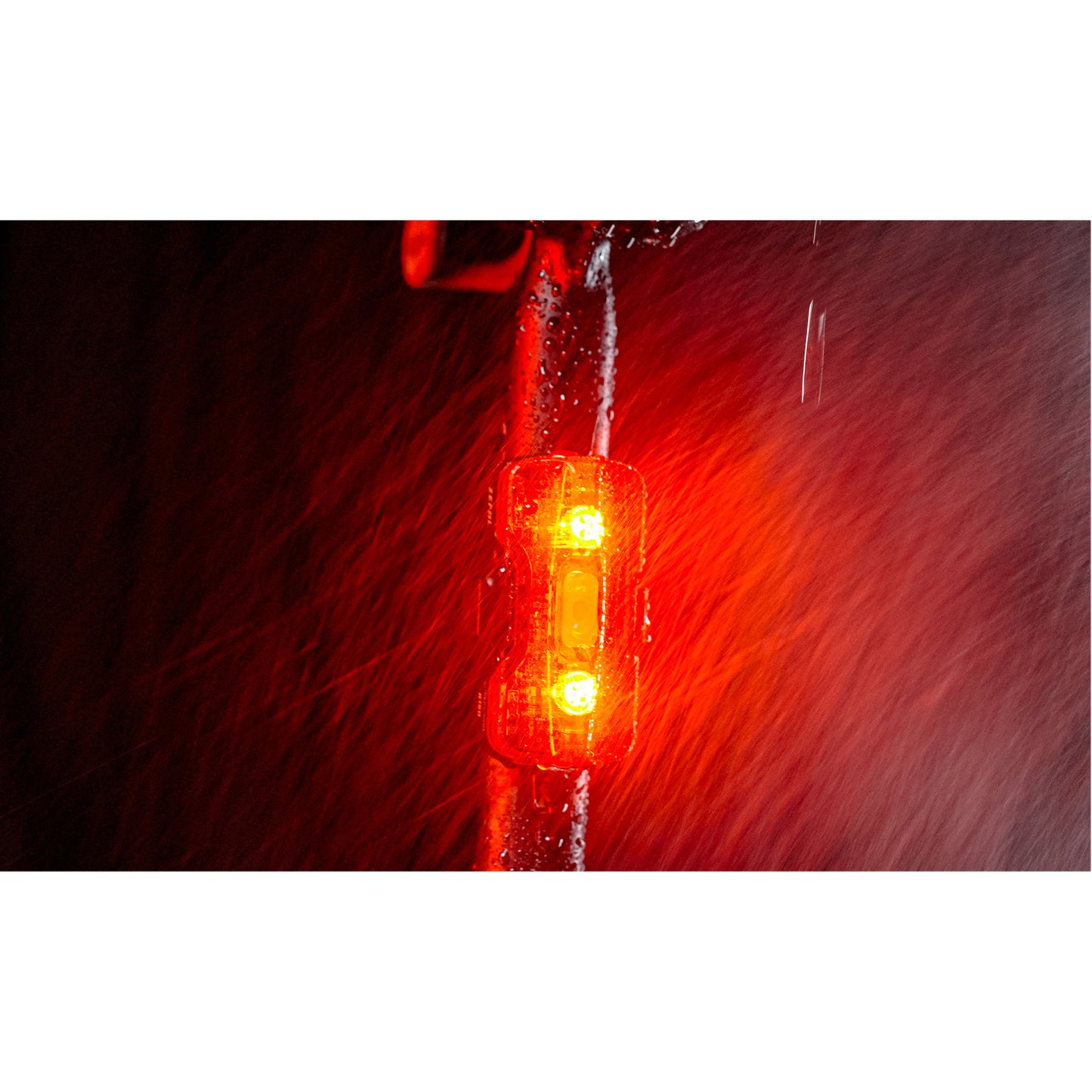Eclairage vélo usb arrière sur tige de selle Zéfal supervision r150 lumens noir