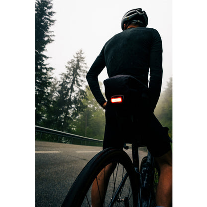 Eclairage vélo usb arrière sur tige de selle Zéfal supervision r150 lumens noir