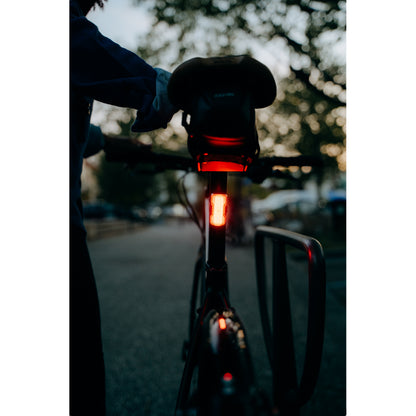 Eclairage vélo usb arrière sur tige de selle Zéfal vision r20 lumens noir