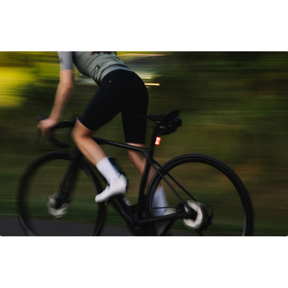Eclairage vélo usb arrière sur tige de selle Zéfal vision r20 lumens noir