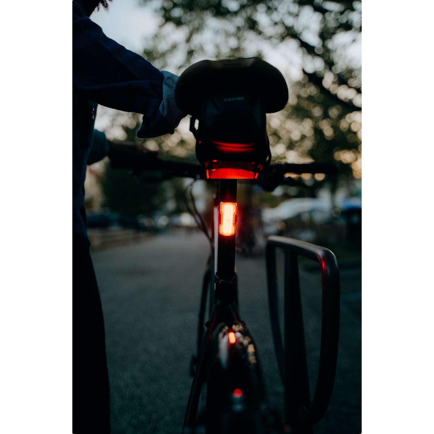Eclairage vélo usb kit sur cintre-tige de selle Zéfal vision f20-r20 lumens noir avant/arrière