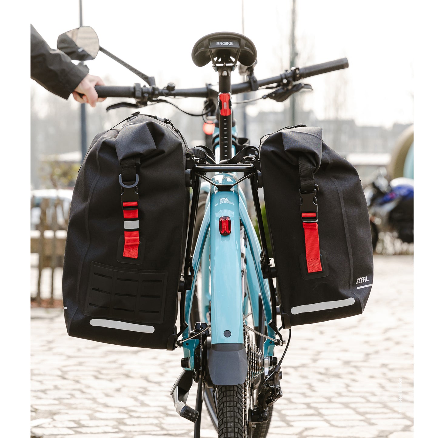 Sacoche latérale vélo Zéfal Z Traveler S20