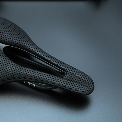 Newton 3D Carbon T800 open black saddle 245x155 carbon rail