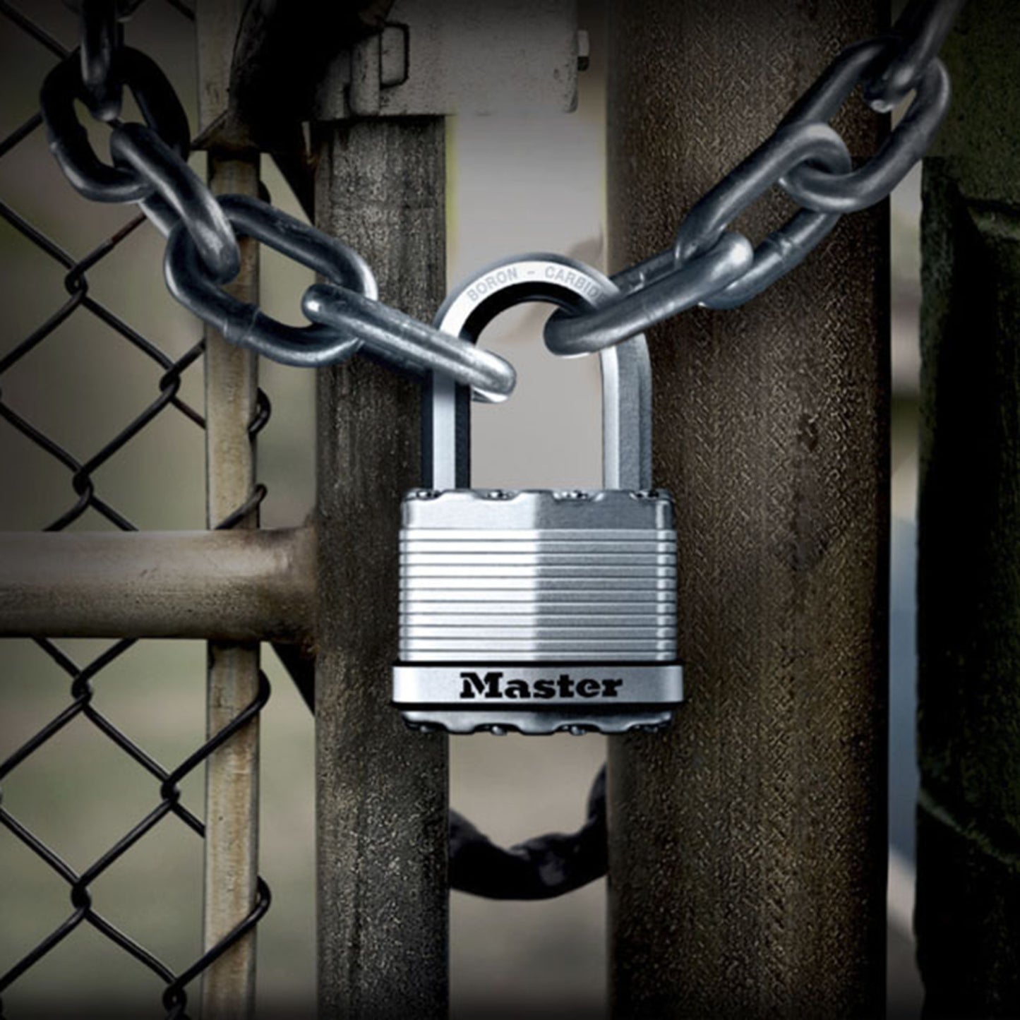 Cadenas à clé Masterlock excell acier traite anti-intemperies anse octogonale