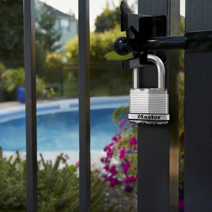 Cadenas à clé Masterlock excell acier traite anti-intemperies anse octogonale