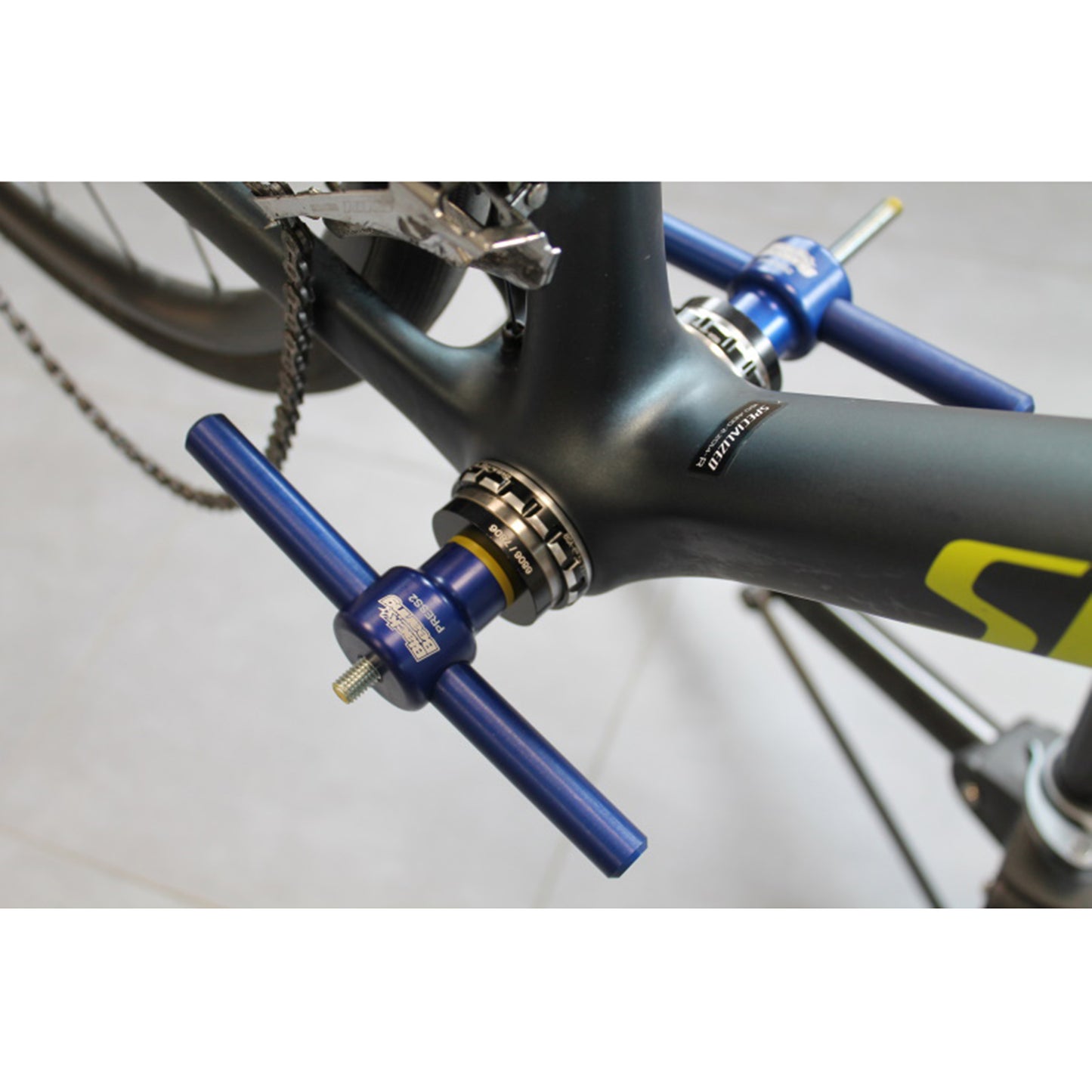 Presse roulements pro Blackbearing mallette complète