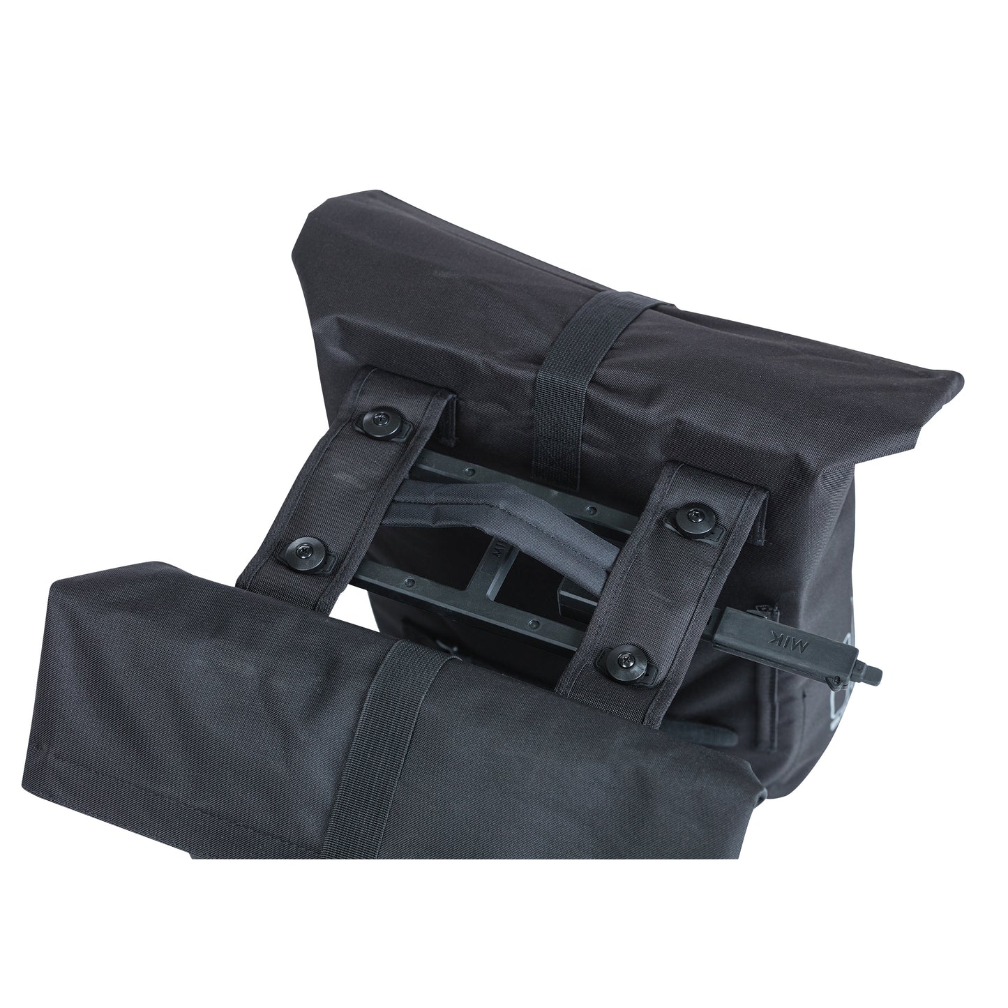 Sacoche arrière vélo double Basil city noir 28-32l fixation porte bagage fixation système mik 2.0 33x30x19cm fermeture pliante anti-pluie