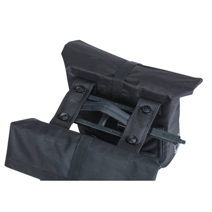 Sacoche arrière vélo double Basil city noir 28-32l fixation porte bagage fixation système mik 2.0 33x30x19cm fermeture pliante anti-pluie