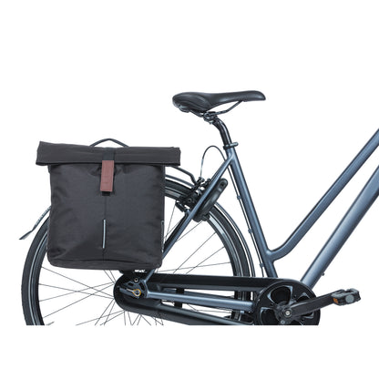 Sacoche arrière vélo double Basil city noir 28-32l fixation porte bagage fixation système mik 2.0 33x30x19cm fermeture pliante anti-pluie